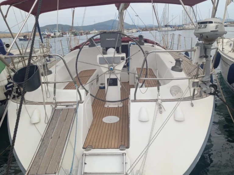 Sailboat for rent Porto di Alghero at the best price