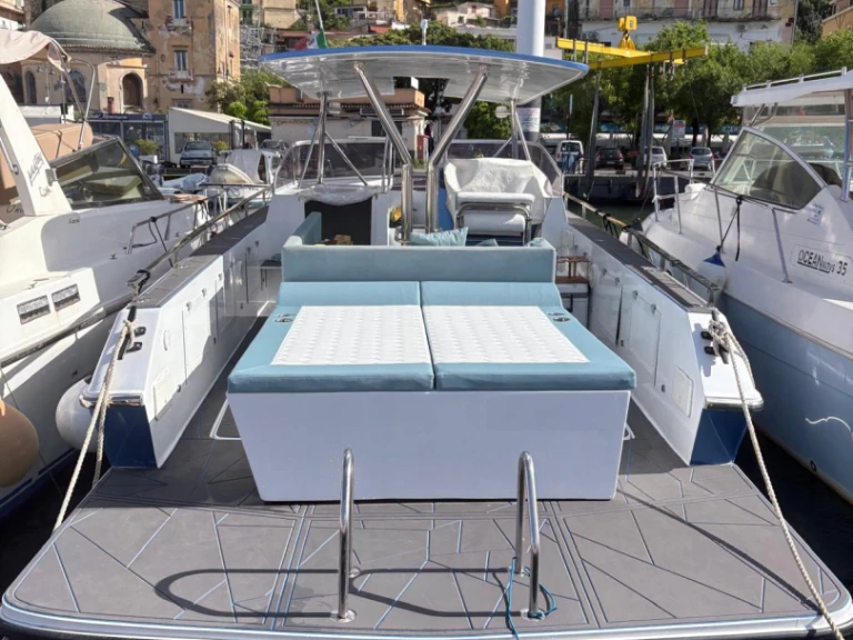 Bareboat Rental Motorboat Zaniboni exalibur with a boat licence