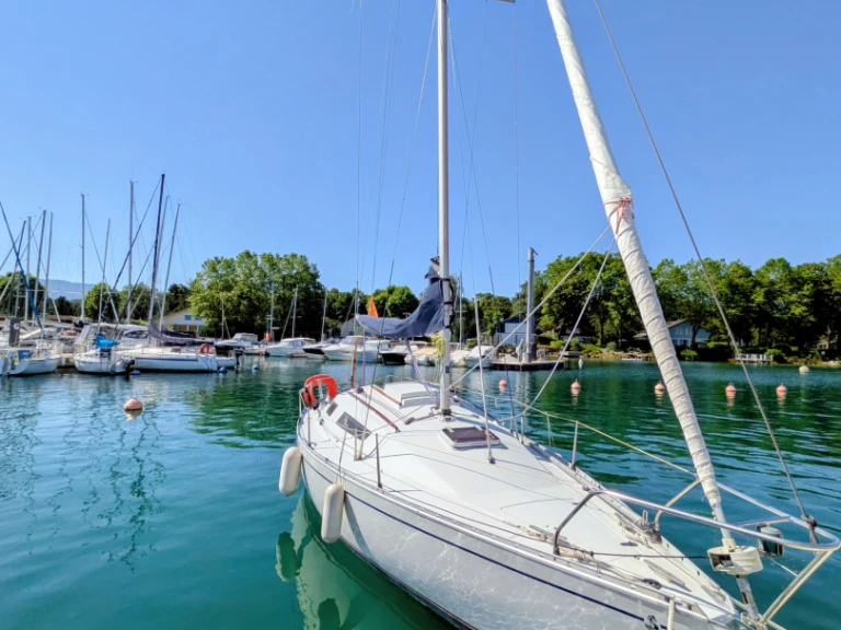 Boat rental Bénéteau First 26 QR in Sciez on Samboat