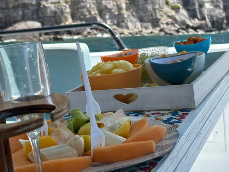 Motorboat for rent Castellammare di Stabia at the best price
