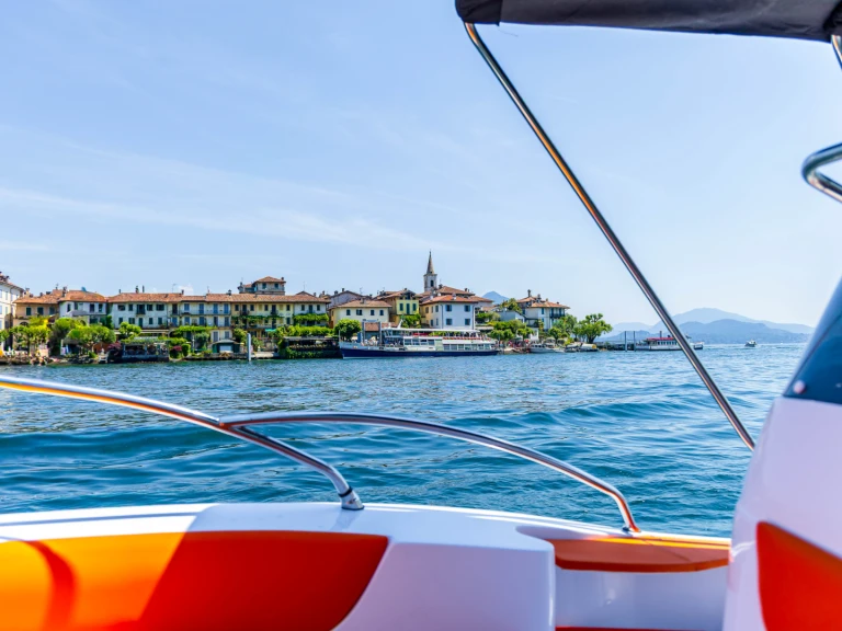 Bareboat Rental Motorboat Barche Sicilia  with a boat licence