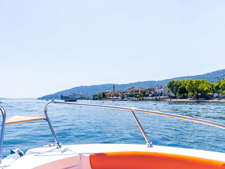 Motorboat for rent Feriolo at the best price