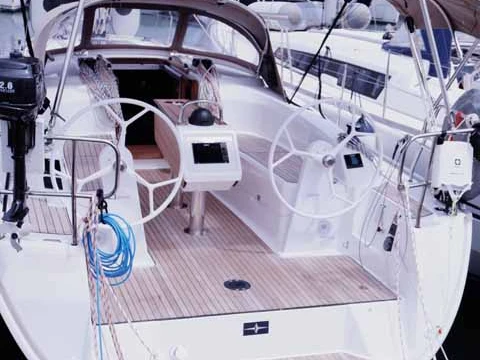 Rent a Bavaria Cruiser 34 Lefkáda