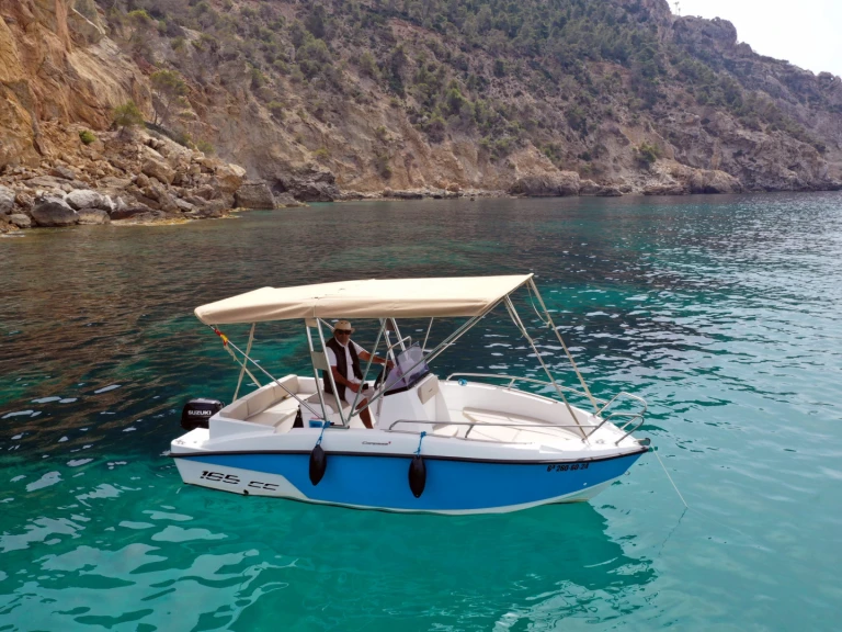 Bareboat Rental Motorboat Compass with a boat licence