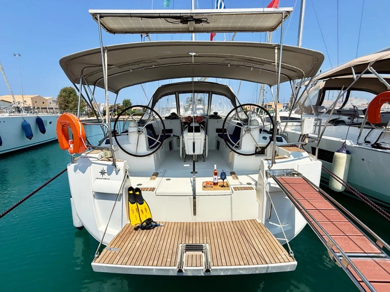 Sailboat rental with or without captain Jeanneau Nydri