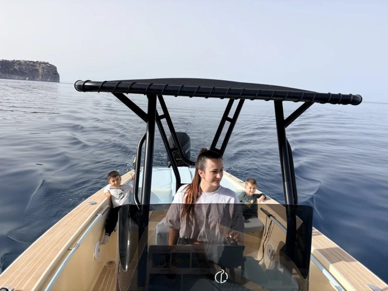Bareboat Rental Motorboat Lilybaeum with a boat licence