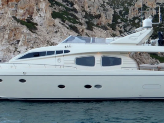 Boat rental Posillipo Posillipo Technema 65 in Piraeus on Samboat