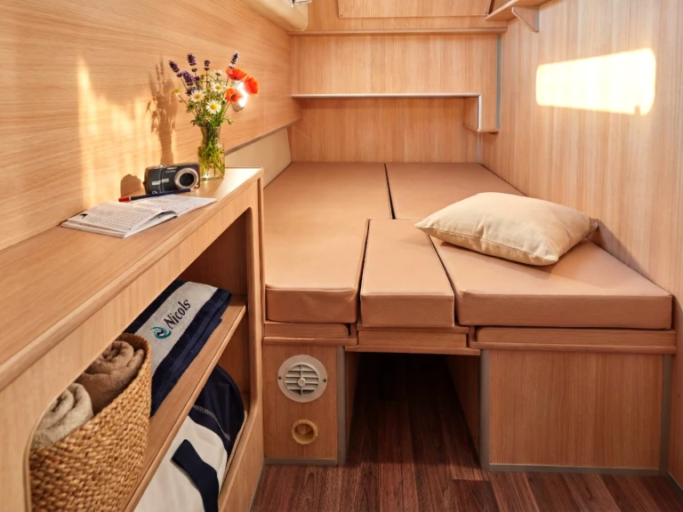 Nicols Yacht Nicols Estivale Sixto + charter bareboat or captained in  Avignonet-Lauragais