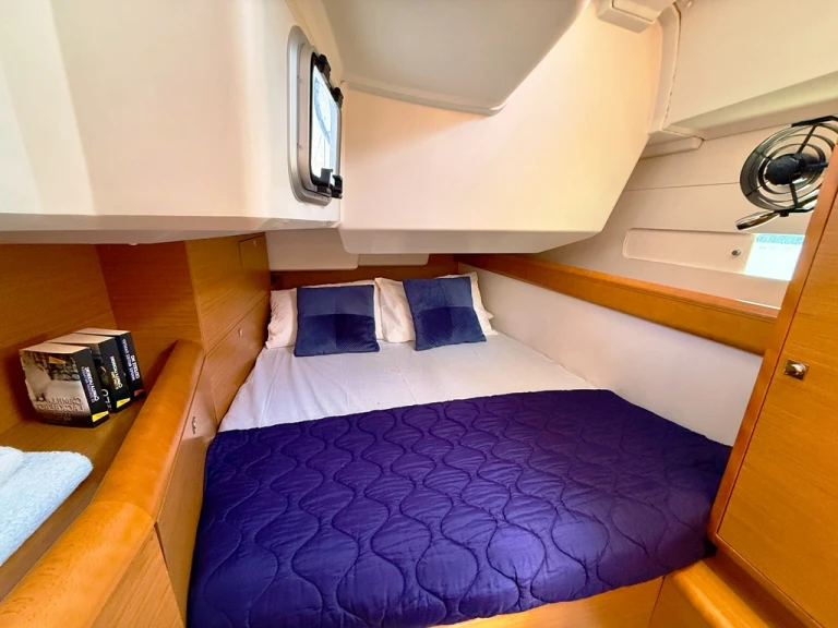 Yacht charter Nydri cheap Sun Odyssey 469