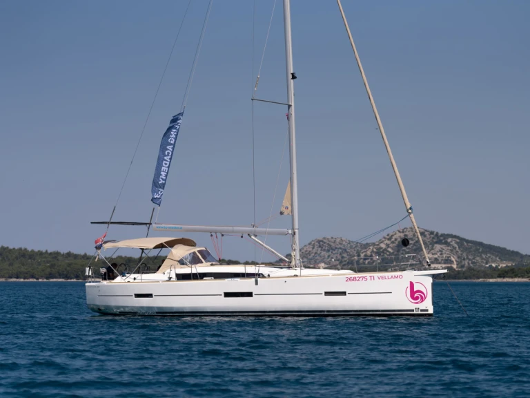 Sailboat rental with or without captain Dufour Pirovac