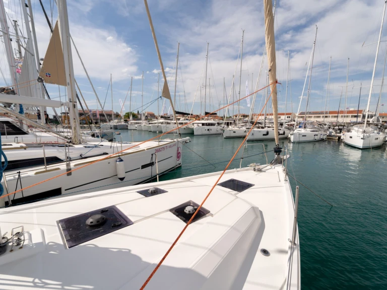 Yacht charter Pirovac cheap Oceanis 41.1