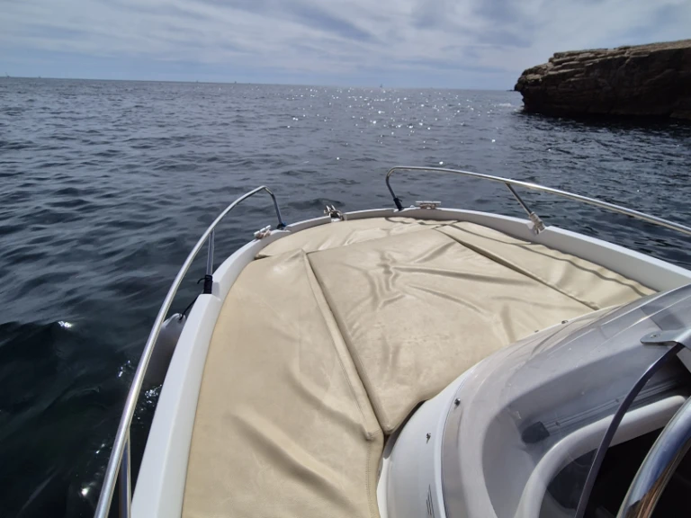 Bénéteau Flyer 5.5 SUNdeck charter bareboat or captained in  Six-Fours-les-Plages