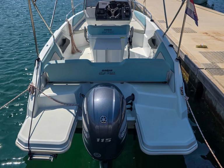 Motorboat for rent Pula at the best price