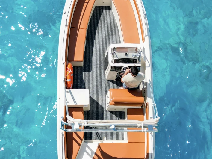 Motorboat for rent Laganas at the best price