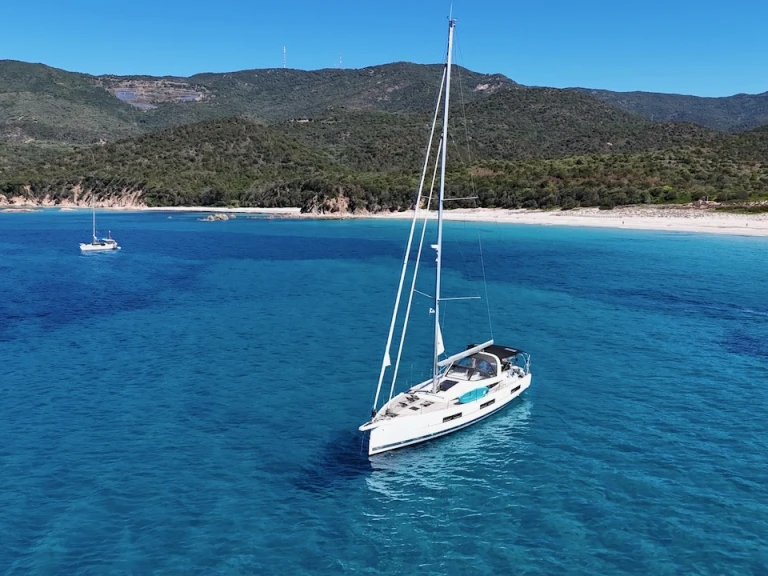 Bareboat Rental Sailboat Jeanneau with a boat licence