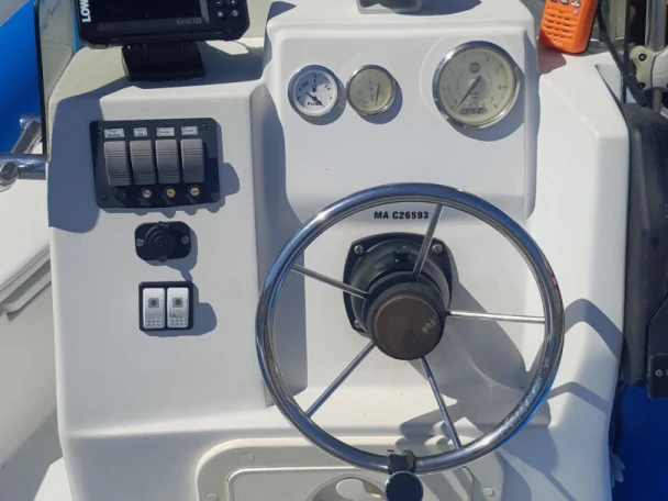 Rent a Lomac Lomac 600 IN Gruissan