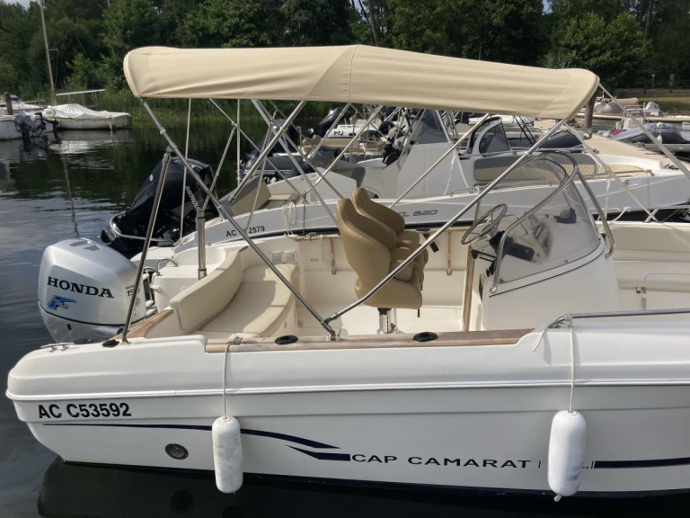 Motorboat rental in Sanguinet - Jeanneau Cap Camarat 625