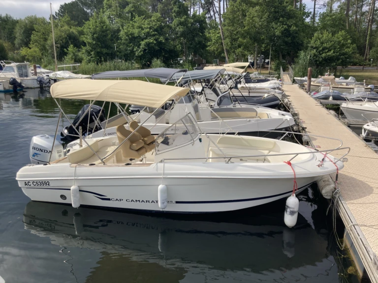Boat rental Jeanneau Cap Camarat 625 in Sanguinet on Samboat