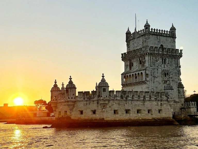 Yacht charter Lisbon cheap Sun Odyssey 40.3