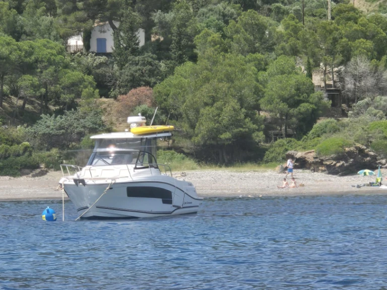 Bareboat Rental Motorboat Jeanneau with a boat licence