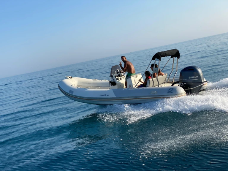 Zodiac Medline in Carnon-Plage on SamBoat