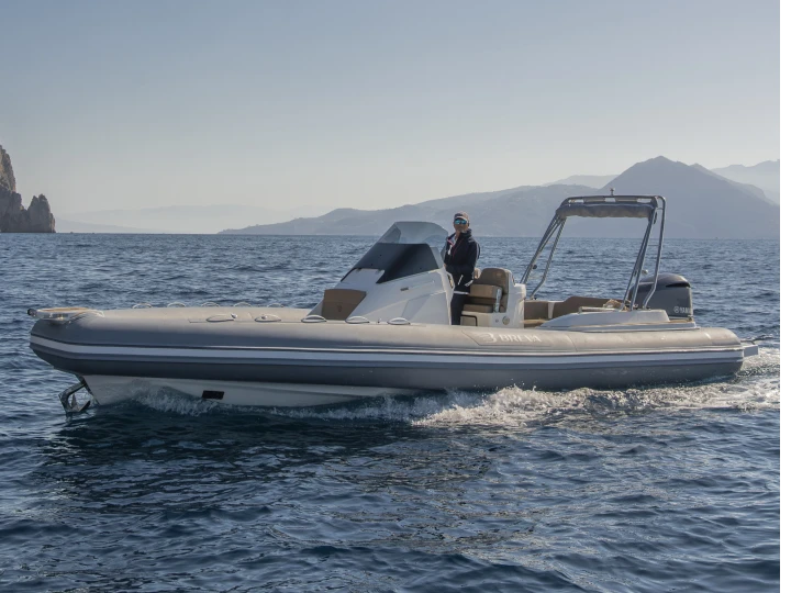 Bareboat Rental Motorboat BREVA with a boat licence