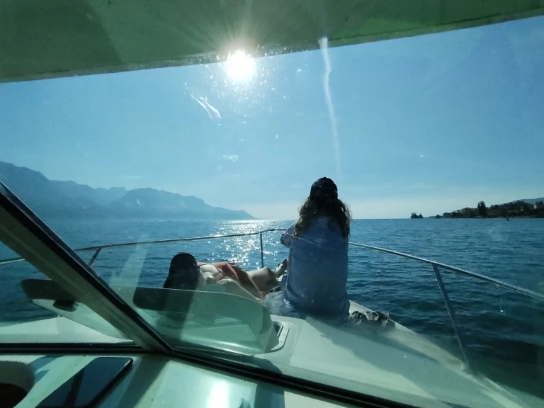 Boat rental Jeanneau Merry Fisher 650 in Meillerie on Samboat