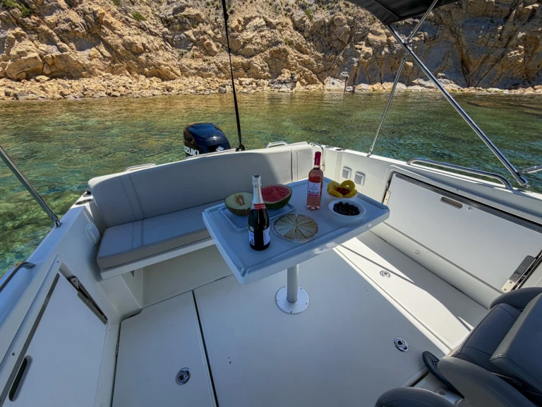 Motorboat for rent Marina de Dénia at the best price