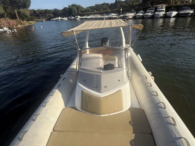 Boat rental Capelli Tempest 850 WA in Mandelieu-la-Napoule on Samboat