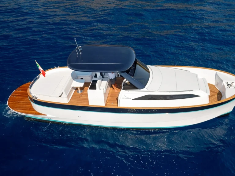 Luxury Yacht for rent Antibes at the best price