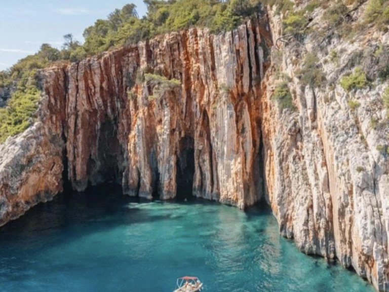 RIB for rent Hvar at the best price