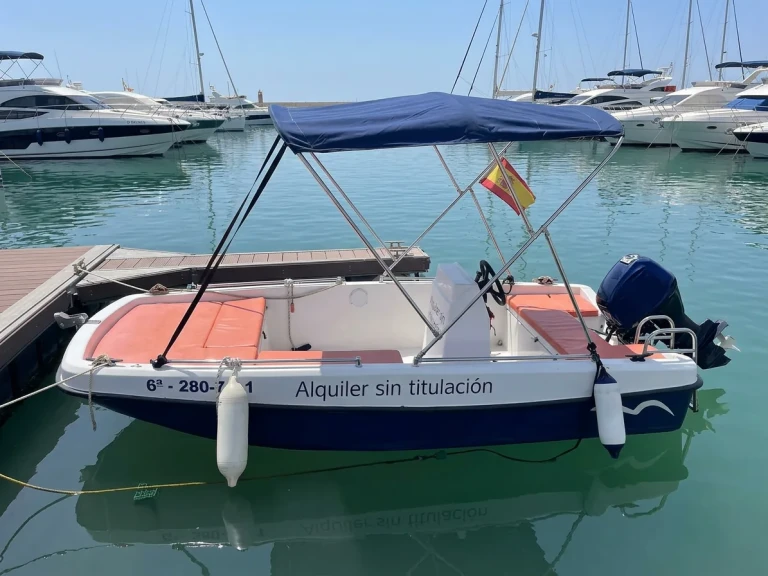 Bond Yachts 13 in Club Nàutic Cambrils on SamBoat