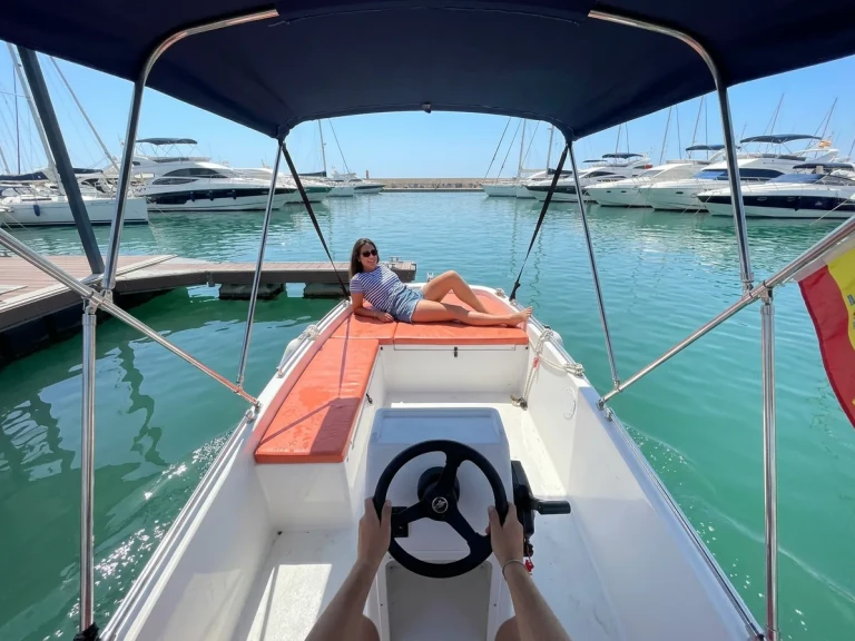 Motorboat rental in Club Nàutic Cambrils - Bond Yachts 13
