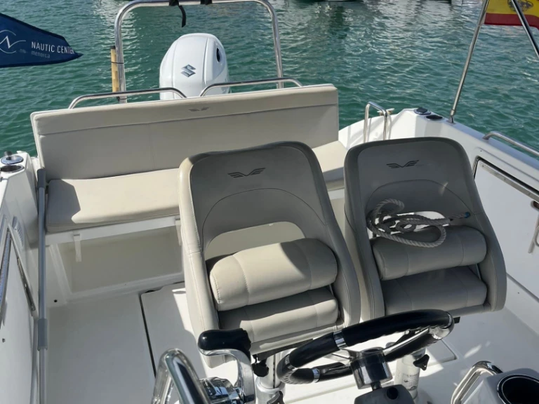 Yacht charter Marina deportiva de Menorca cheap Flyer 7 SUNdeck