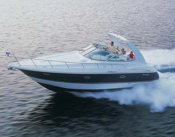 Cruisers cruiser jacht 370 in Ibiza Town on SamBoat