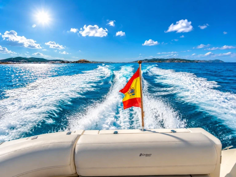 Rent a Cruisers cruiser jacht 370 Ibiza Town