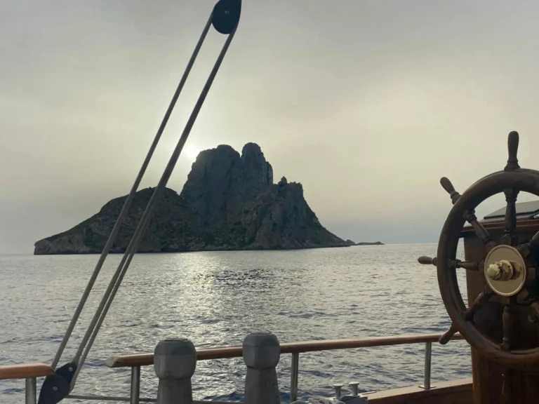 Yacht charter Ibiza Town cheap GOLETTA 