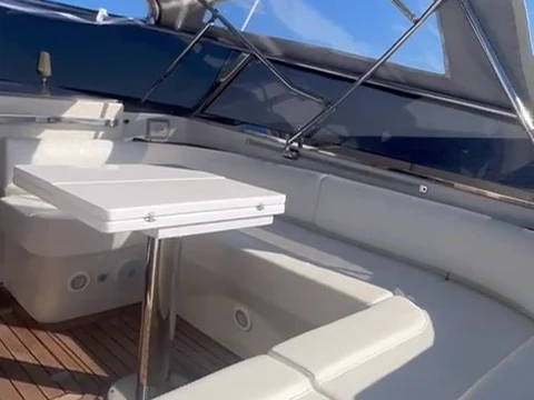 Itama Itama 40 in Capri on SamBoat