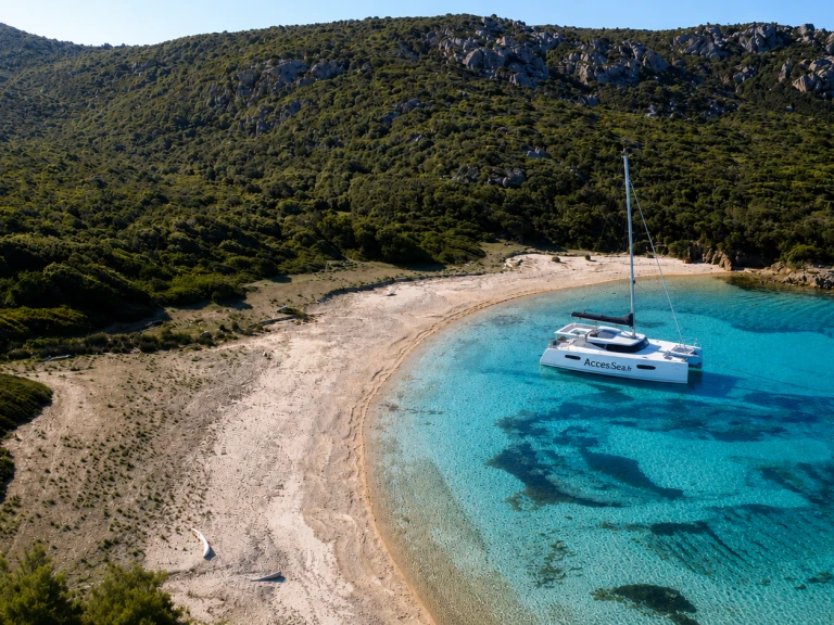 Boat rental Fountaine Pajot Astrea 42 in Propriano on Samboat