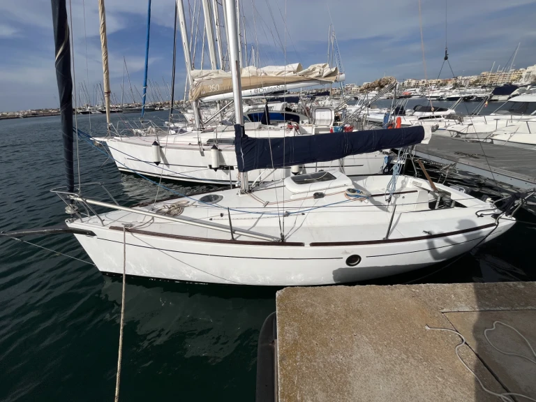 Sailboat for rent Porto di Alghero at the best price