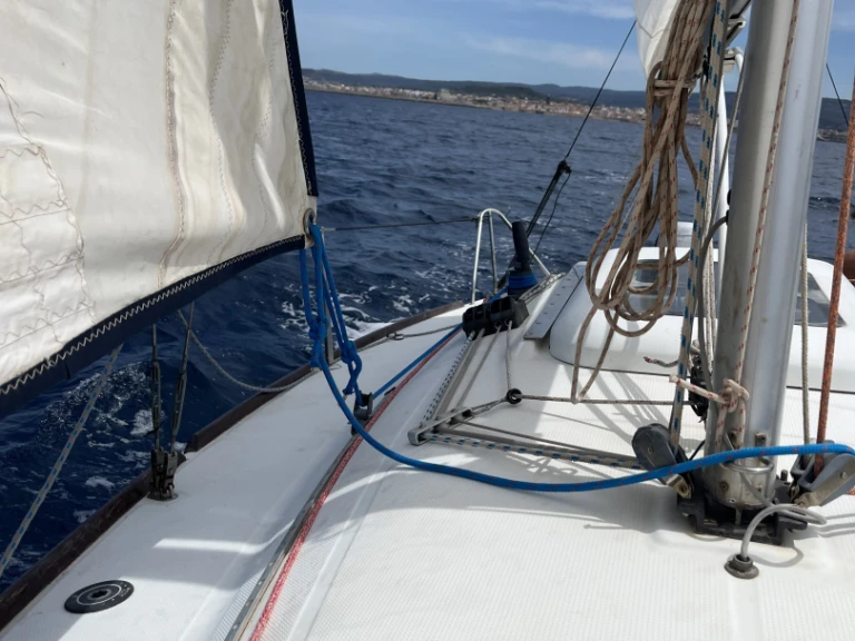 Bénéteau First 211 in Porto di Alghero on SamBoat