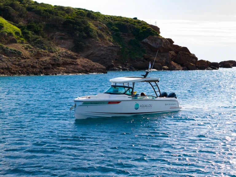 Motorboat rental in Lávrio - Saxdor Saxdor 270 GTO