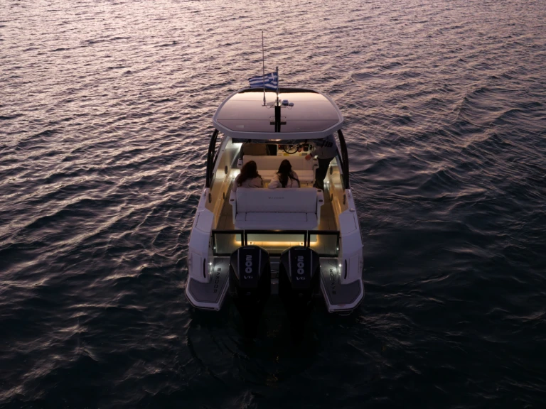 Saxdor Saxdor 270 GTO charter bareboat or captained in  Lávrio