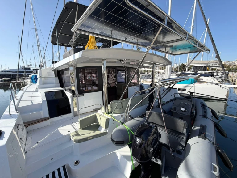 Catamaran for rent Alimos at the best price