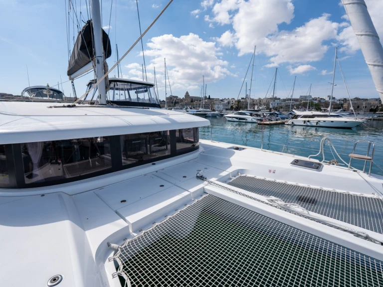 Bareboat Rental Catamaran Lagoon with a boat licence