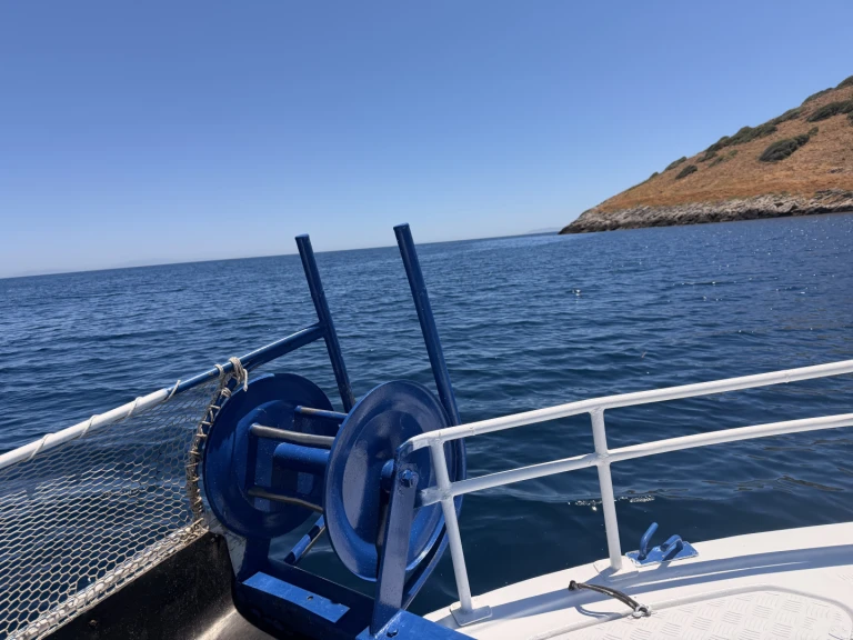 Yacht charter Pórto Ráfti cheap Greek 