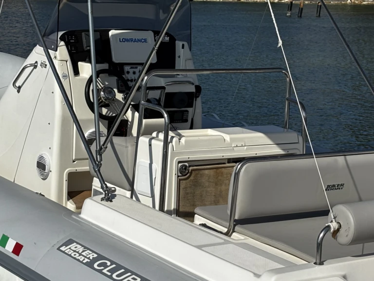 Rent a Joker Boat Clubman 30 Brucoli