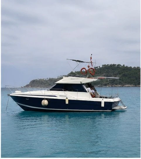 Motorboat for rent Fethiye at the best price