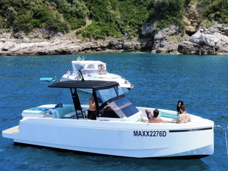 Yacht charter Sorrento cheap D29