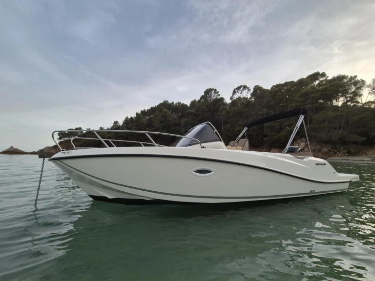Motorboat rental with or without captain Quicksilver La Londe-les-Maures